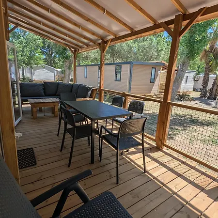 Mobil-Home, Terrasses, Pour 6 A 8P Domaine La Yole 5 Etoiles Kemping