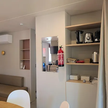 Mobil-Home, Terrasses, Pour 6 A 8P Domaine La Yole 5 Etoiles Kemping