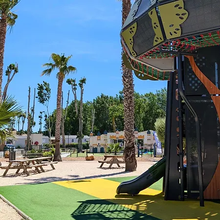 Mobil-home, Terrasses, Pour 6 A 8p Domaine La Yole 5 Etoiles Camping *