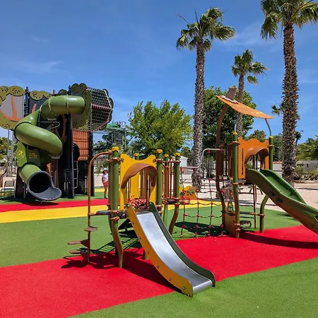 Camping Mobil-home, Terrasses, Pour 6 A 8p Domaine La Yole 5 Etoiles